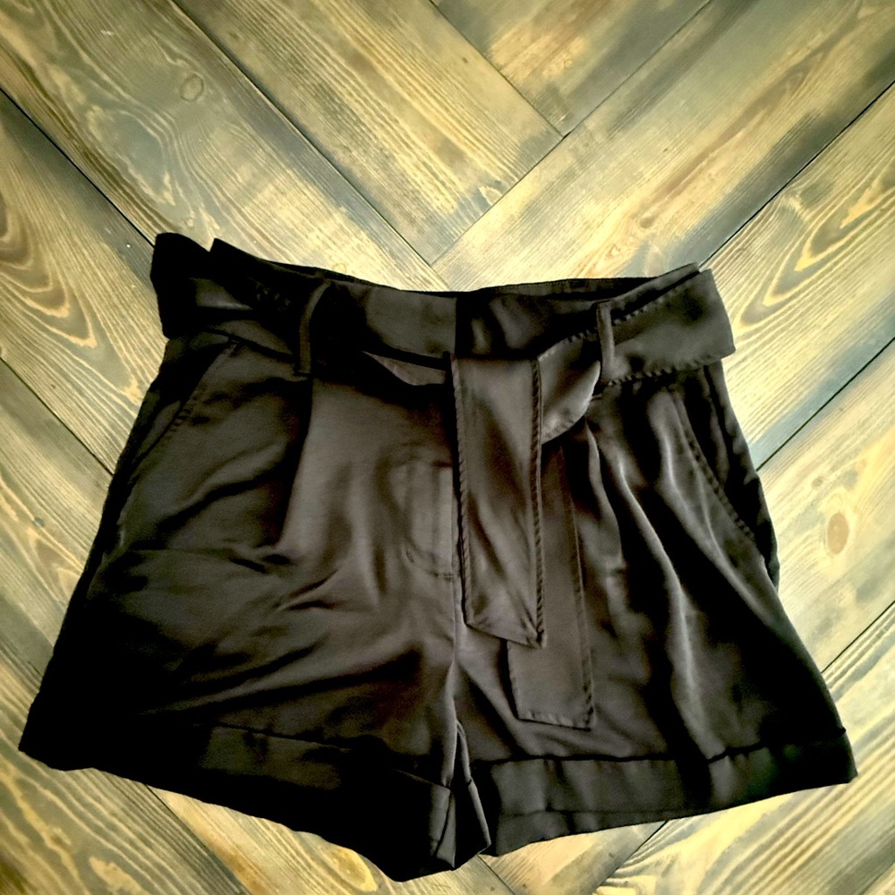 Express Hi-Rise Shortie